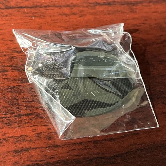 Garfield Gathering 2008 Pigeon Forge Tennessee Odie Comic Strip Lapel Hat Pin - Picture 3 of 3